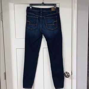 American Eagle women’s hi-rise jegging